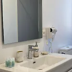 Lucas Oasis Apartamento
